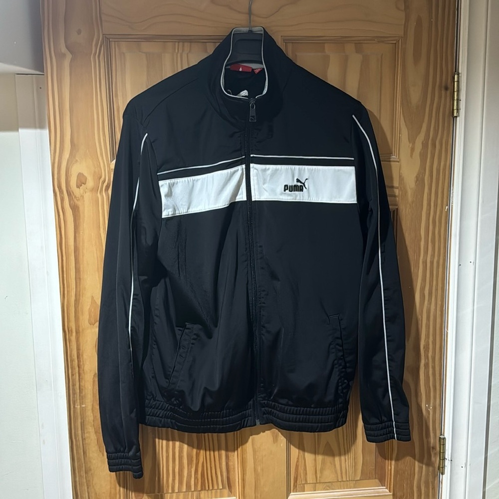 Puma Lightweight Men’s Jacket Size M US Excellent condition
